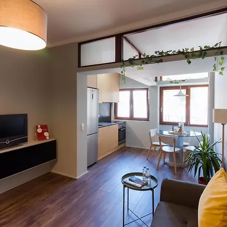 Family Trindade Flat Appartamento Oporto